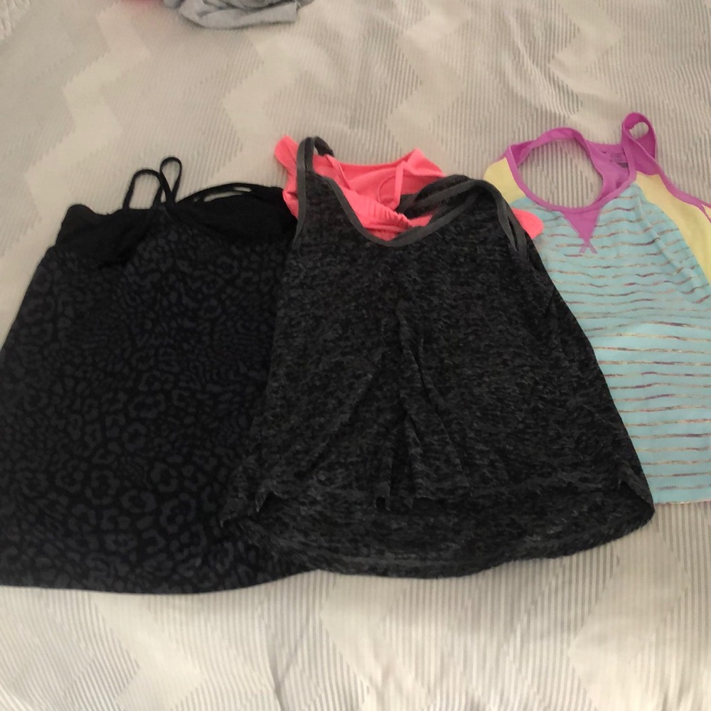 3 workout tanks